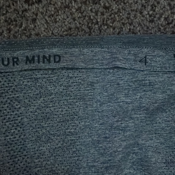 lululemon grey swiftly size 4 - Picture 4 of 5
